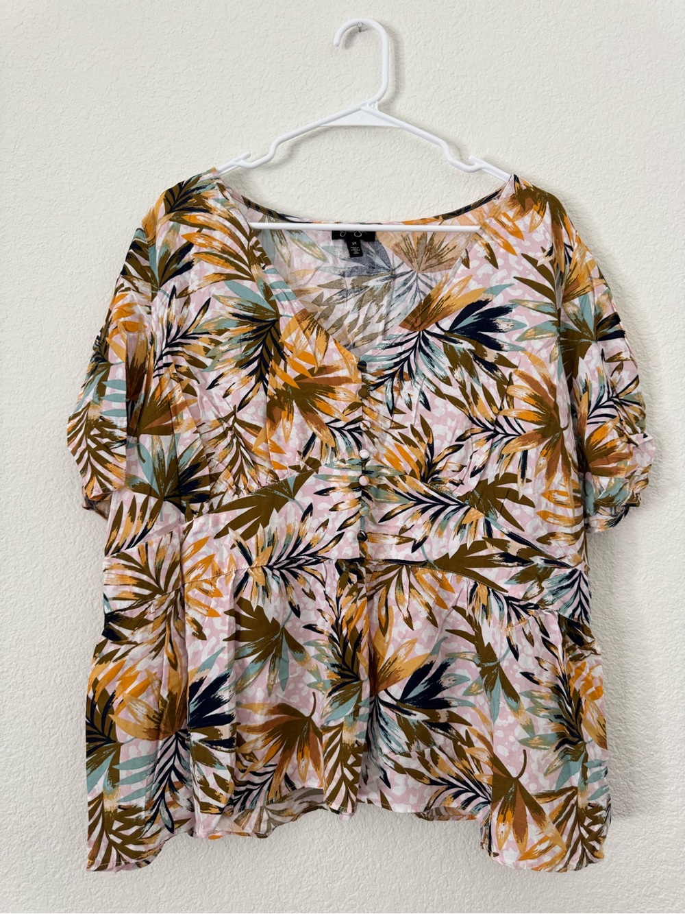 Jessica Simpson Pink Tropical Print V-Neck Blouse